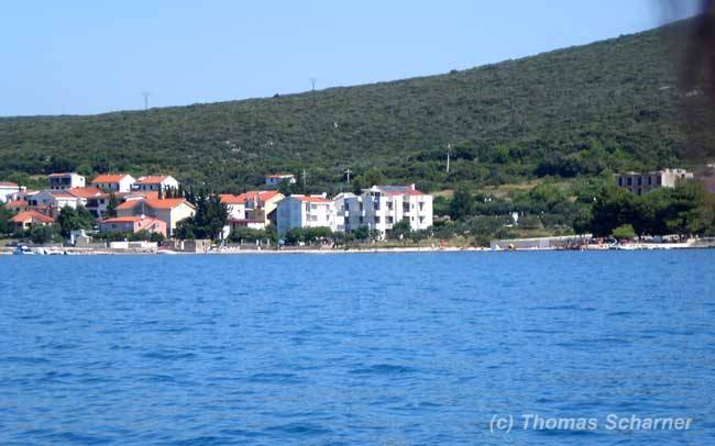 Sveti Petar na moru (kroatisch „Heiliger Petrus am Meer“) Teilansicht Sveti Petar na moru (kroatisch „Heiliger Petrus am Meer“) Teilansicht