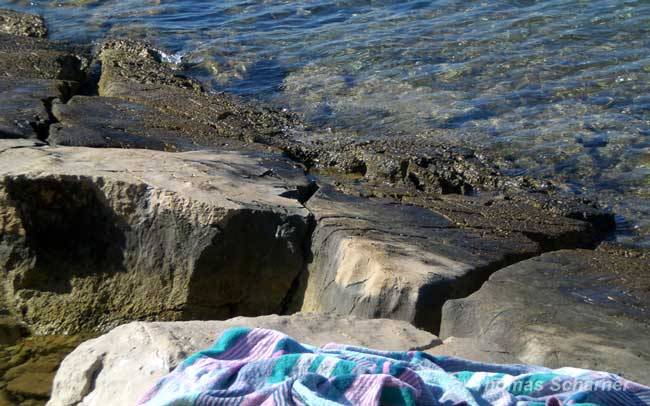 Steinstrand auf der Insel Galenika