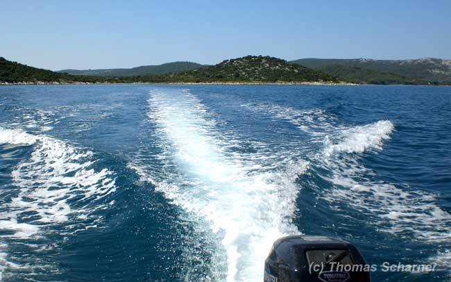 Abfahrt von der Herzinsel (Otok Galenika)